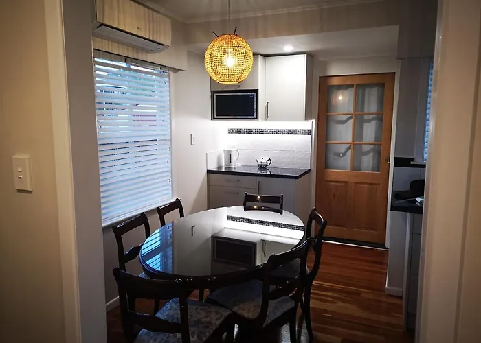 度假居 Cheerful 4 Bedroom 罗托鲁阿