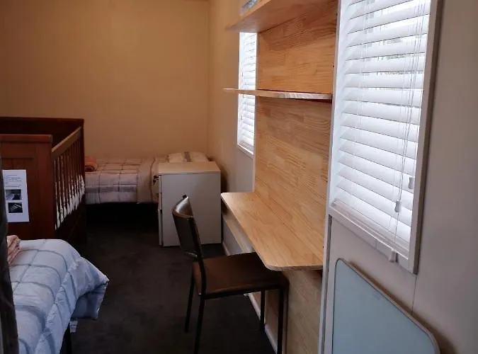 Cheerful 4 Bedroom 罗托鲁阿