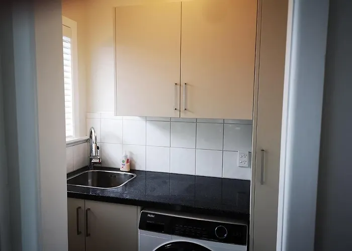 度假居 Cheerful 4 Bedroom 罗托鲁阿