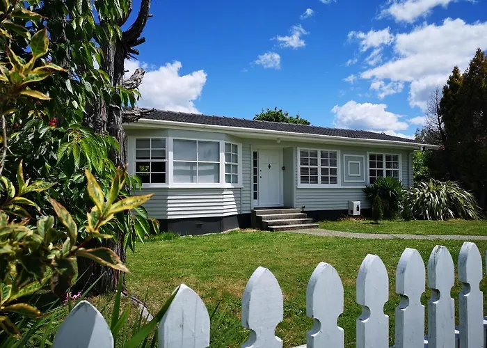 Cheerful 4 Bedroom * Rotorua