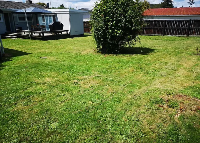 Cheerful 4 Bedroom Сasa de vacaciones Rotorua