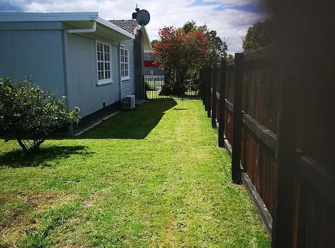 Cheerful 4 Bedroom